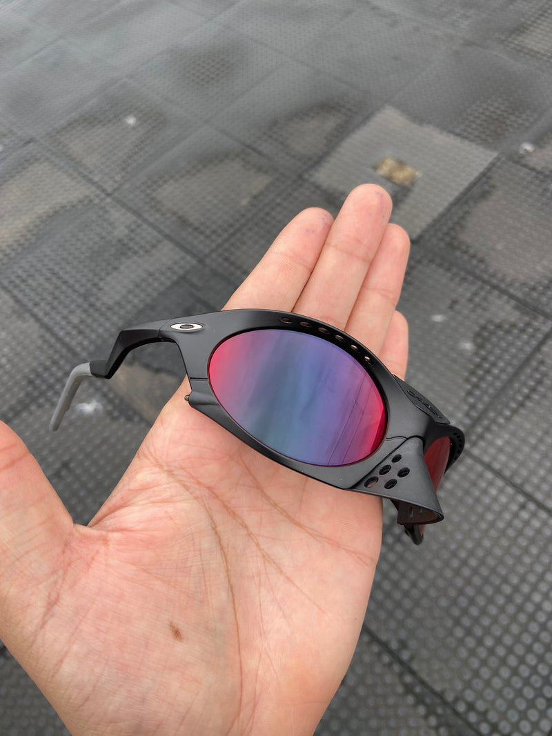 Óculos de sol Plantaris Black Lentes Torch (vermelho escuro)