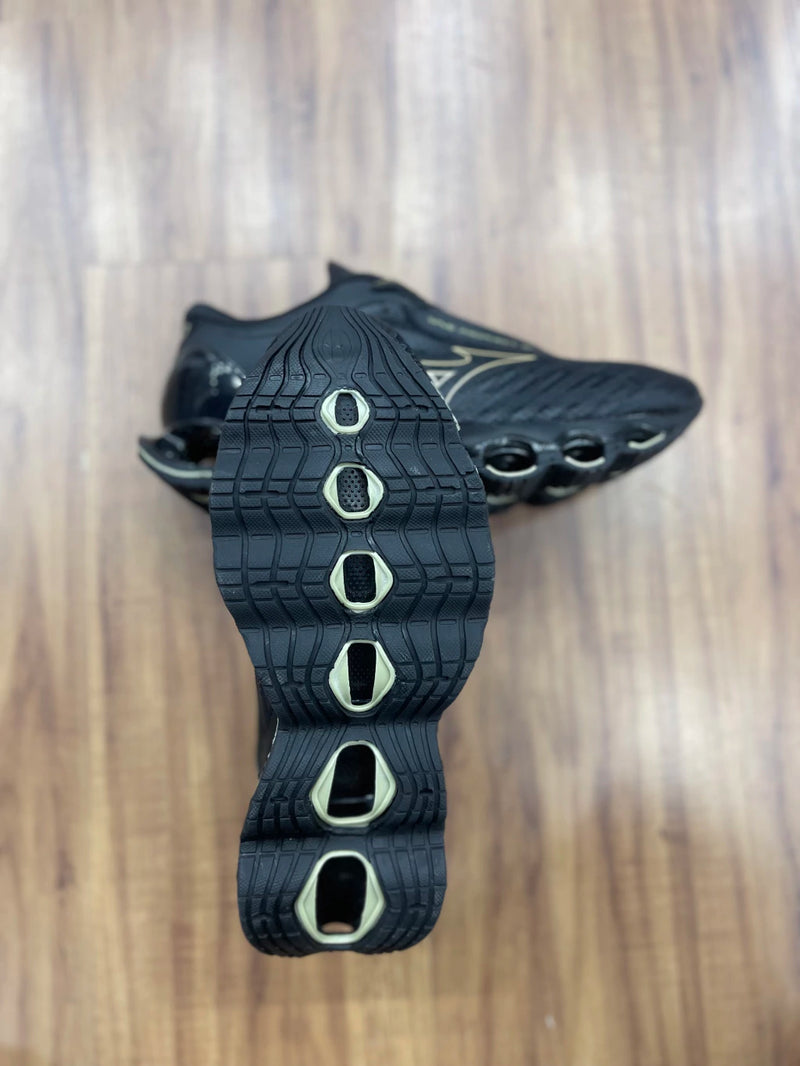 Tênis Mizuno Pro 12 Preto e dourado importado Vietnã