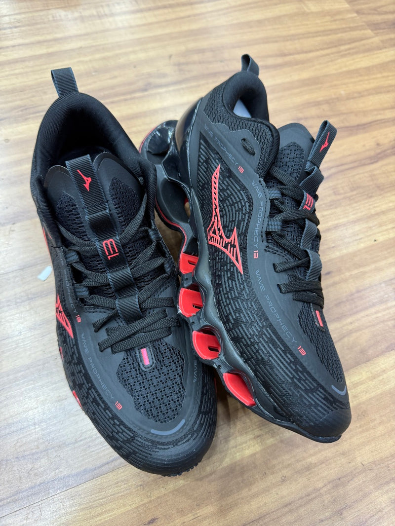 Tênis Mizuno Pro 13 preto e vermelho importado Vietnã