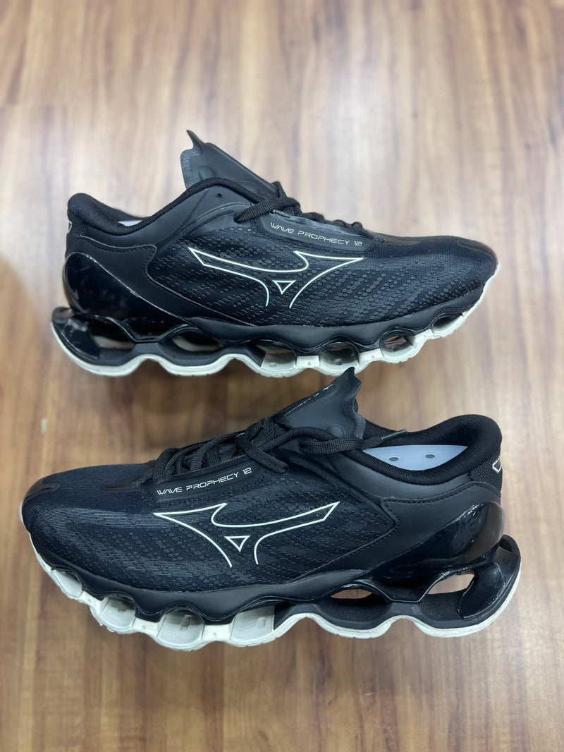 Tênis Mizuno Pro 12 Preto e branco importado Vietnã