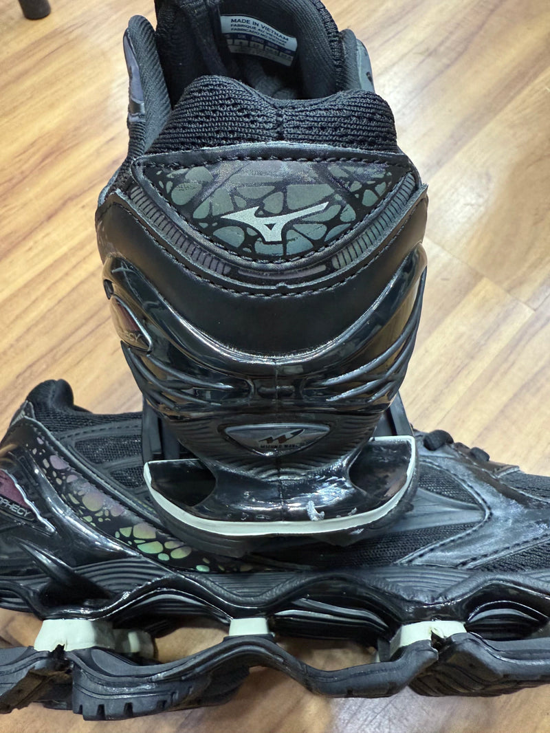 Tênis Mizuno Pro 6 Preto camaleão (refletivo) importado Vietnã