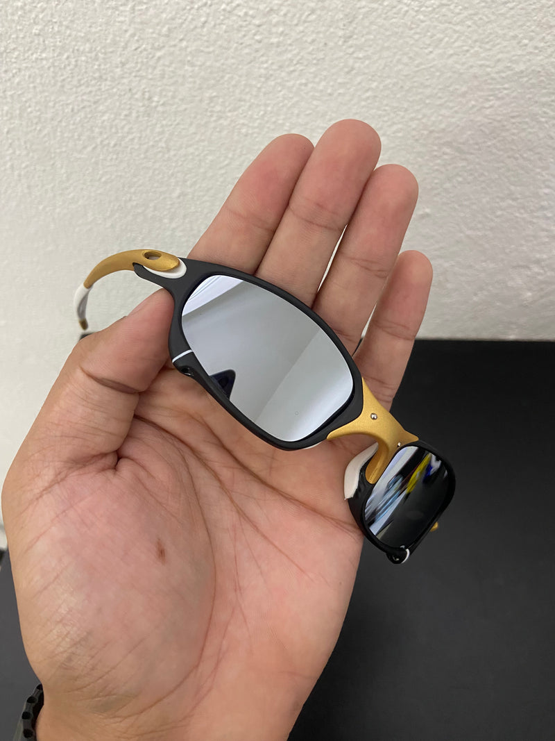 Óculos de sol Juliet Corvette Lentes Cinza Espelhado Kit Branco