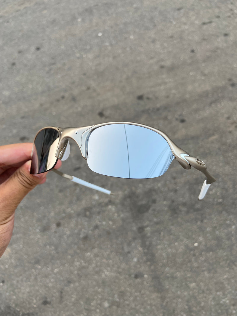 Óculos de sol Romeu 2 Plasma Lentes Liquid Metal (cinza espelhado) Kit Branco
