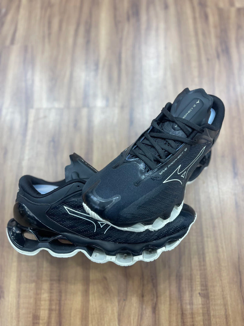 Tênis Mizuno Pro 12 Preto e branco importado Vietnã