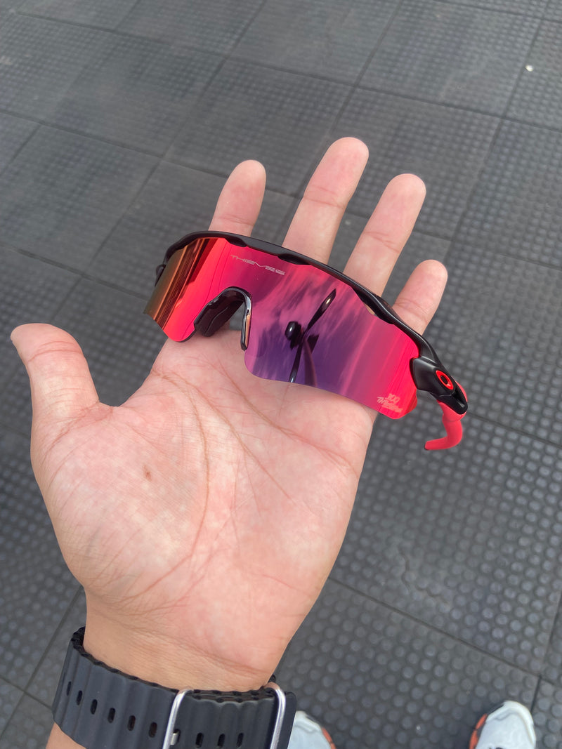 Óculos de sol Radar Ev 100 Thieves Lente Torch (vermelho escuro)