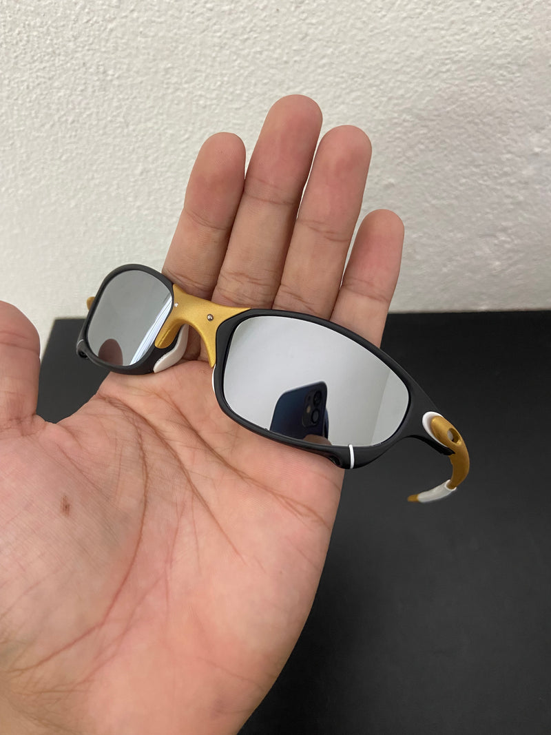Óculos de sol Juliet Corvette Lentes Cinza Espelhado Kit Branco